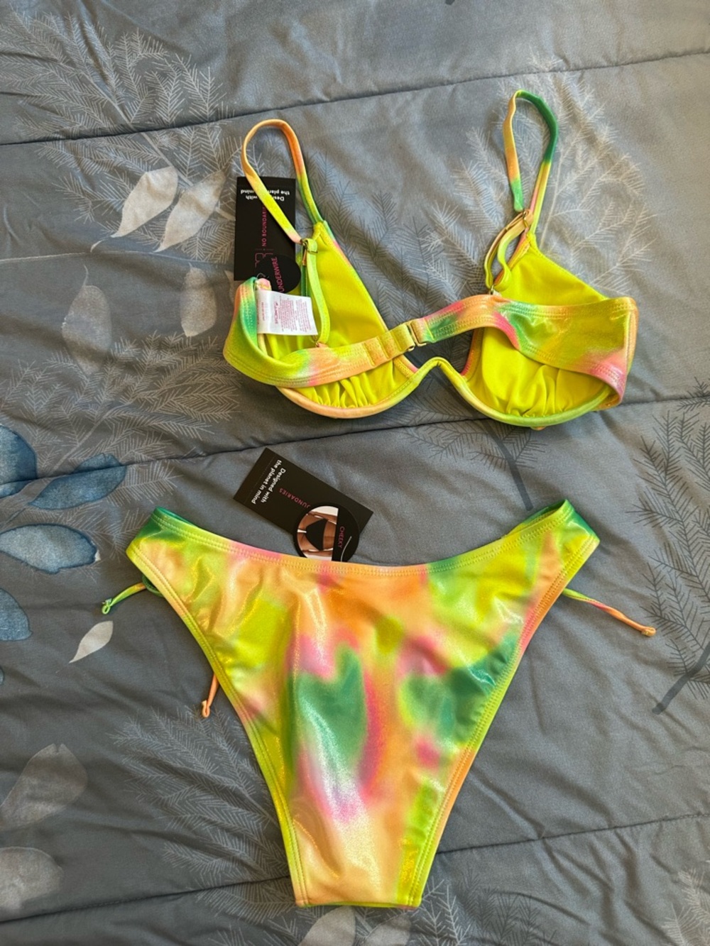 NWTS No Boundaries Neon Tie-Dye Bikini Set - Yellow, Green, Pink, Orange Sz M - Picture 2 of 11